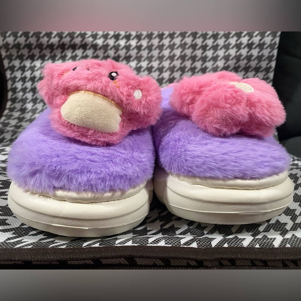 ⭐️New Fluffy Cloud Good Day Slippers & Eye Mask Set M/L - Picture 4 of 12